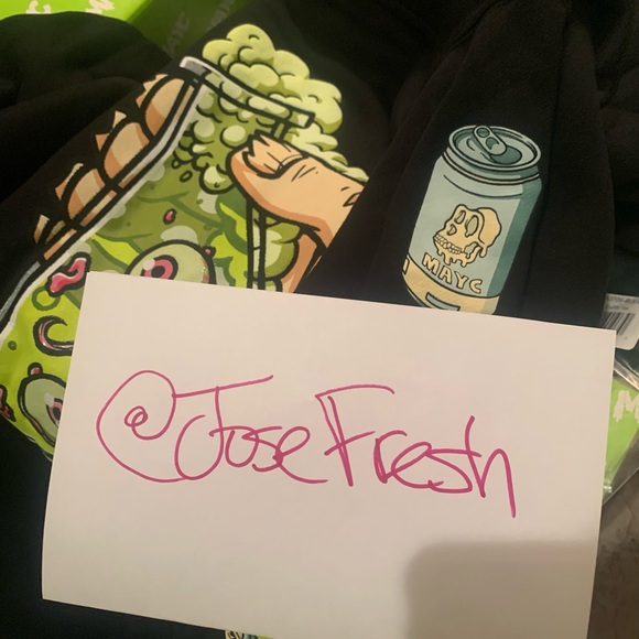 MAYC Mutant Ape Yacht Club M2 MUTANT SERUM HOODIE (RARE) - Picture 4 of 7